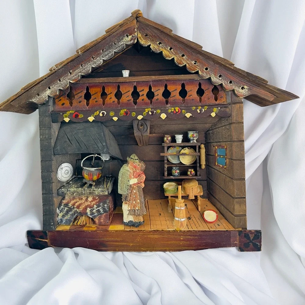 Vintage handcrafted Anri Diorama Made in Italy Cottagecore Chalet Décor Grams - Picture 4 of 13